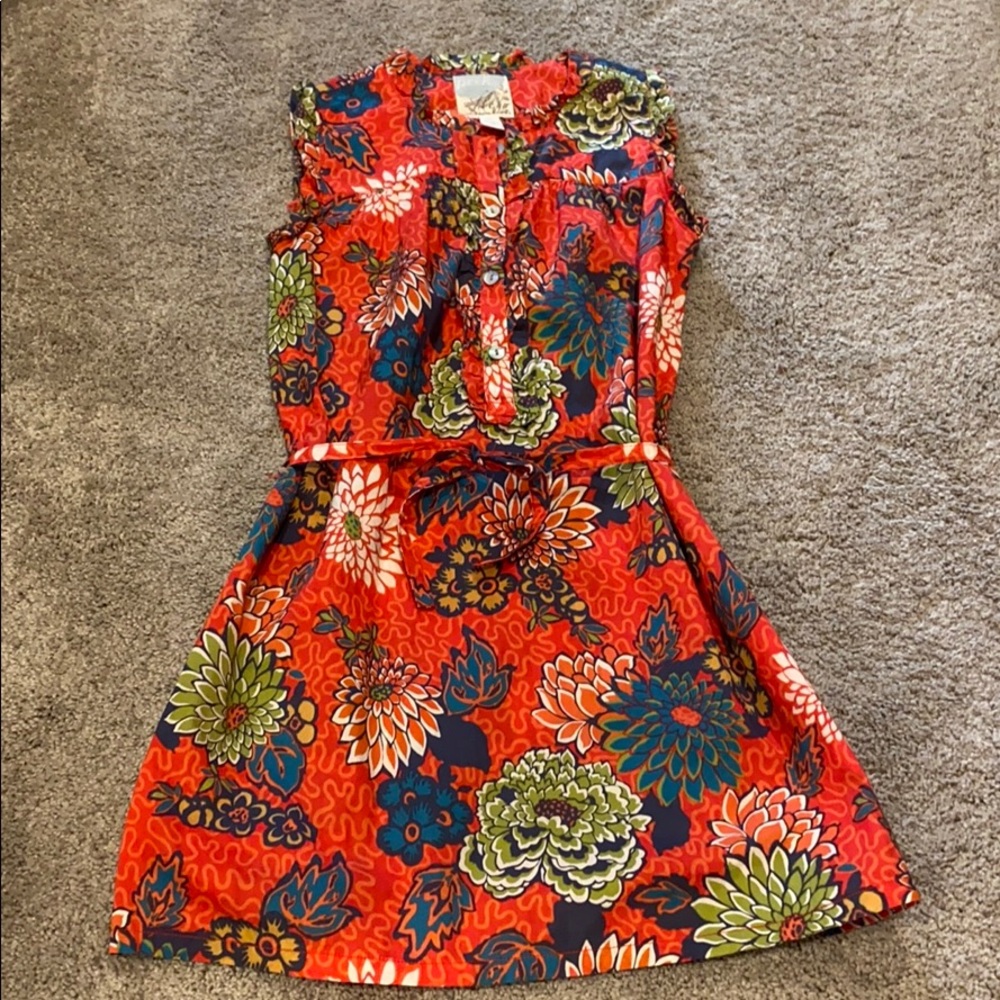 Peek dress